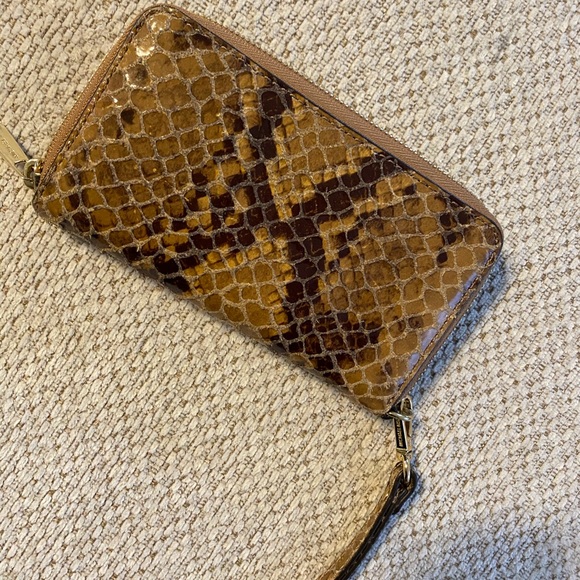 NWOT Michael Kors Sand Brown Python phone wristlet - Picture 3 of 5